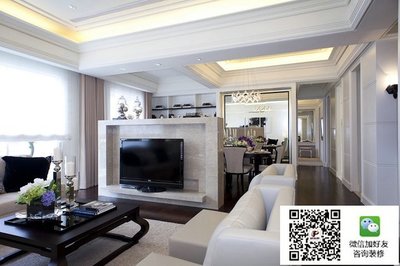 項目介紹 案例名稱:北京遠洋天著 建筑面積:375㎡. 室內格局:三居. 設計風格:現代簡約. 設計理念: 北京裝修公司at010.com.cn簡歐風格的室內設計打破以往歐式深沉的色彩,大量使用的白色調,把歐式風格設計融入現代設計中渾然一體家居風格,白色調時尚溫馨不突兀,客廳的白色墻面與白色地毯散發出的是淡雅清新的現代簡歐味道,時尚的白色調沙發與裝飾品的擺放,讓整個客廳營造出時尚、高貴、輕松、愉悅的視覺感空間,沒有任何的花哨裝飾,地窗上有輕柔的紗幔,將