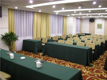 供應(yīng)臺(tái)呢 北京新泰窗簾布藝裝飾公司 電動(dòng)窗簾,布藝窗簾,辦公卷簾,百葉窗簾,椅子套,桌布,沙發(fā)套,臺(tái)呢,床上用品